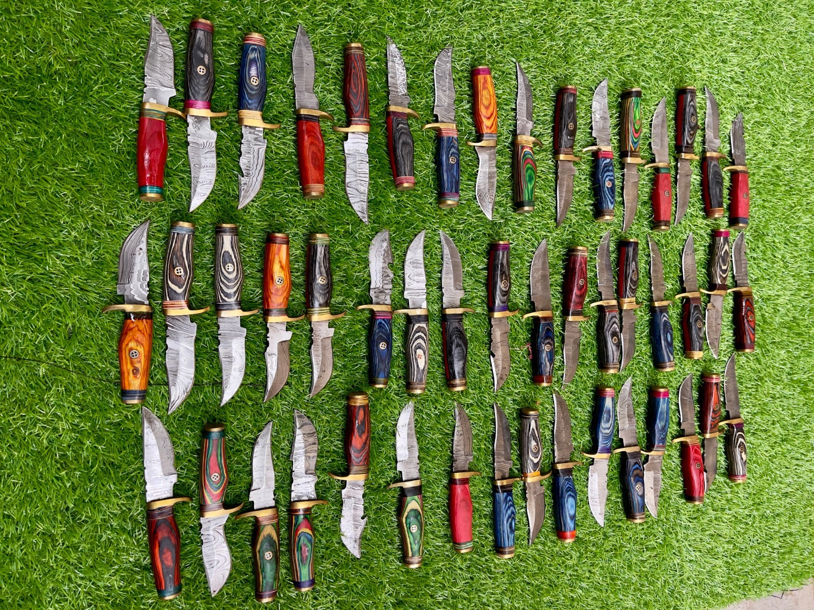 Lot of 20 HANDMADE DAMASCUS STEEL SKINNER CAMPING 6 IN KNIVES W SHEATH, WHOLESAL
