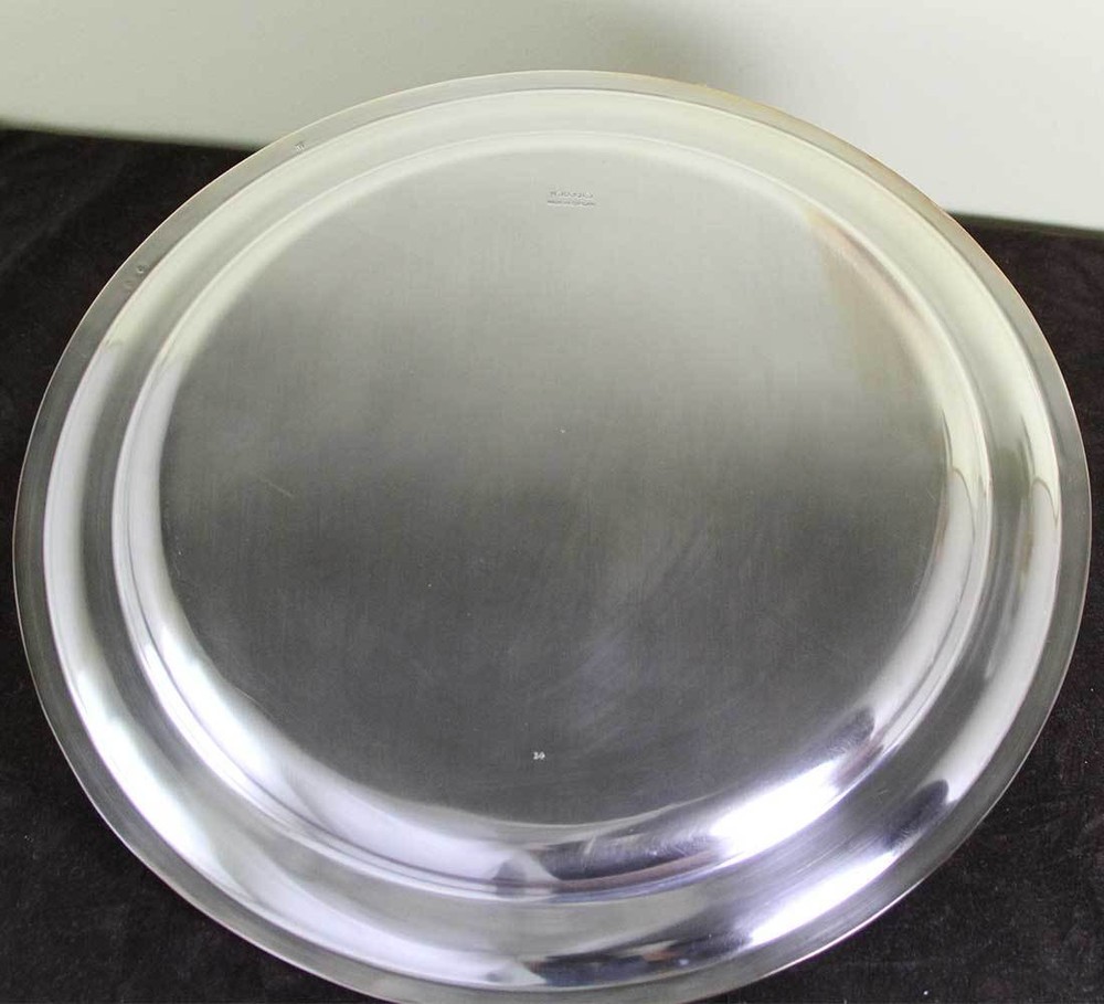 Round Platter 18 in. with Bead Pattern, Applied Border