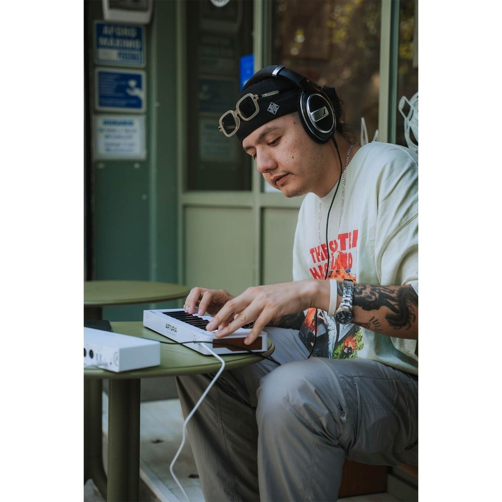 Arturia MicroLab mk3 White Ultra-Compact Studio MIDI Controller