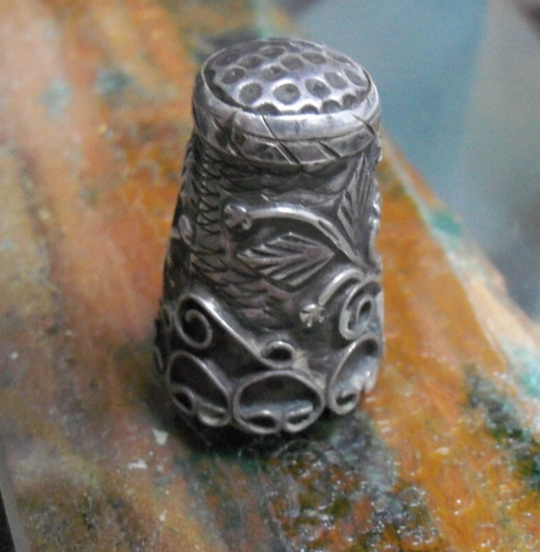 VINTAGE STERLING SILVER THIMBLE