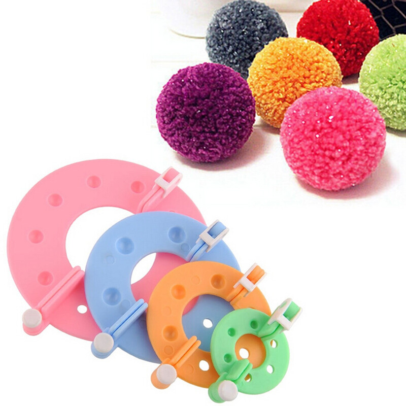 8Pcs 4 Sizes PomPom Maker Set Fluffy Balls Knitting Needles Craft Tool