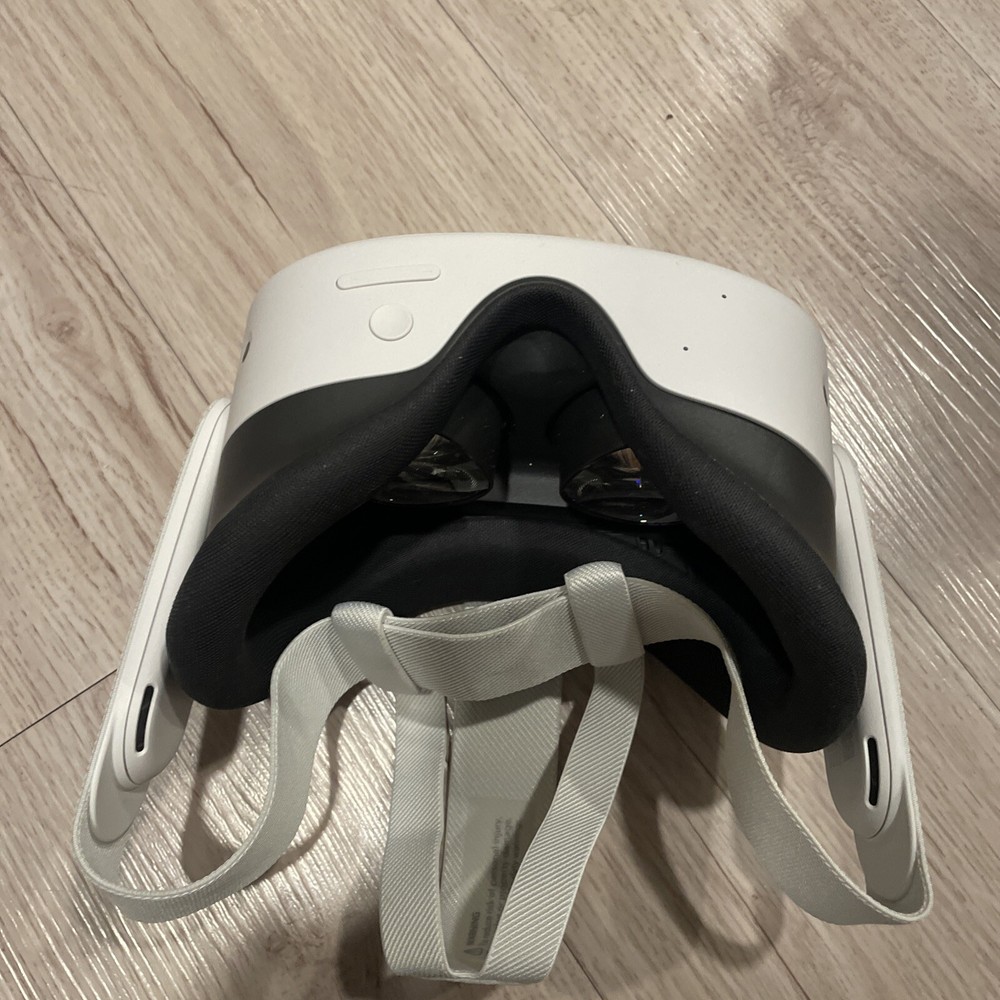 Meta Quest 3S HEADSET ONLY - 128GB - No Controllers