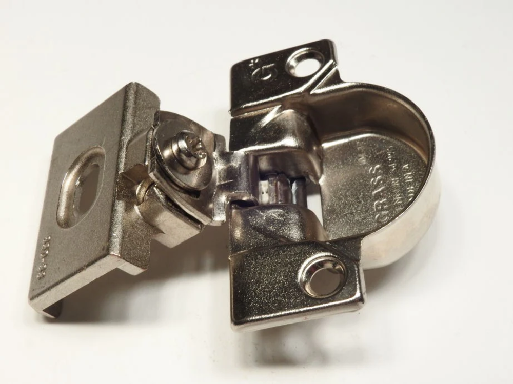 Grass 850 / 830-33 Nickel Hinge and mounting plate - Complete Hinge