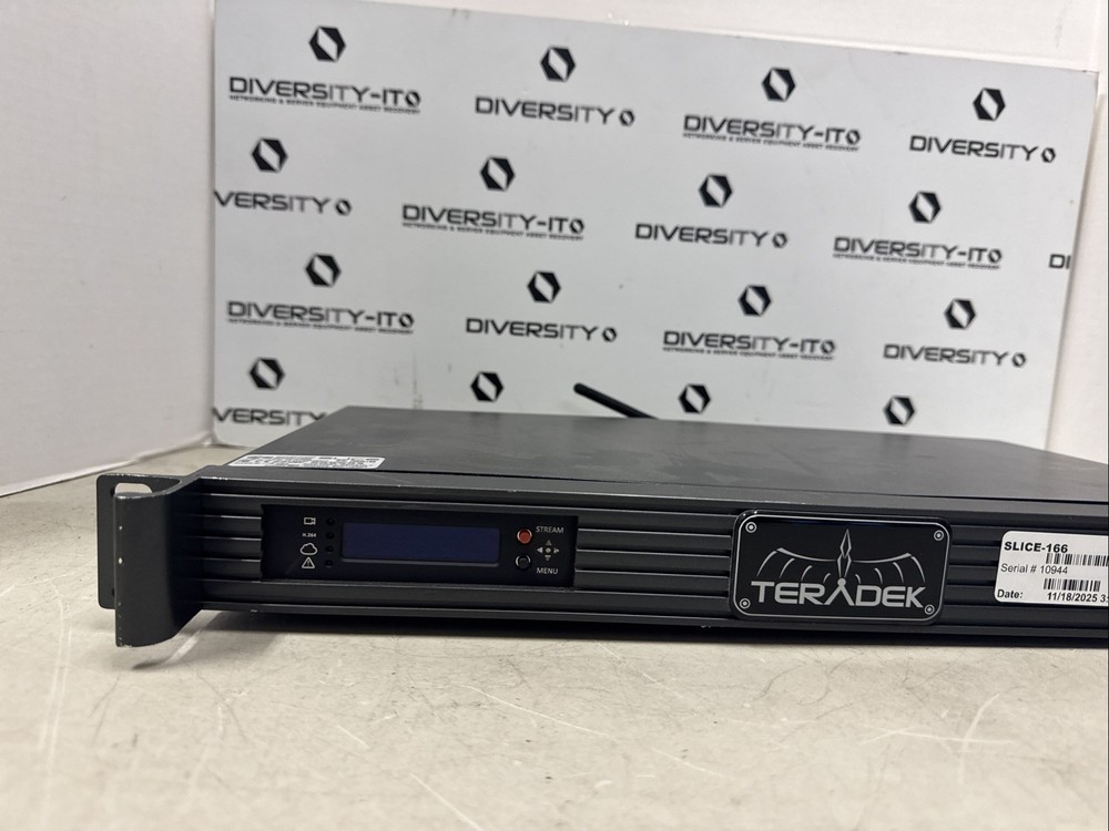 Teradek Slice-166 Rack-Mount HD-SDI H.264 Encoder. Antennas