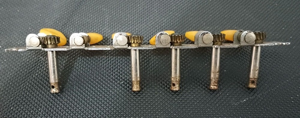 Vintage Guitar Tuners Inline Set