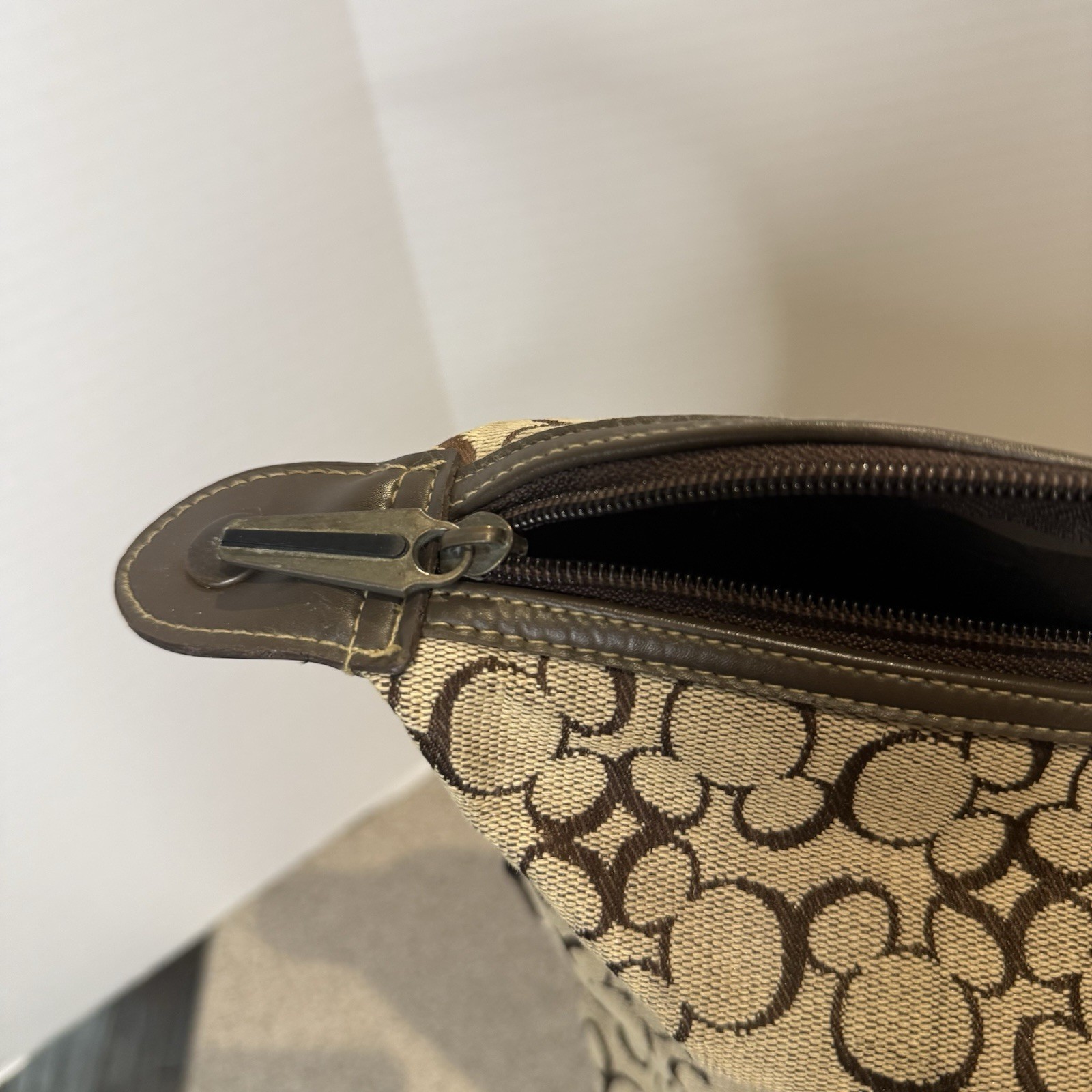 Rare Walt Disney World Mickey Mouse Pattern Woven Weekender Tote Bag