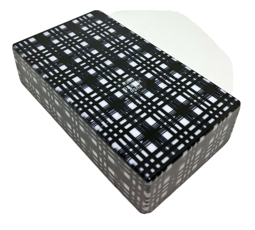 RYO Black & White Style 100s Size Push To Open Button Cigarette Case