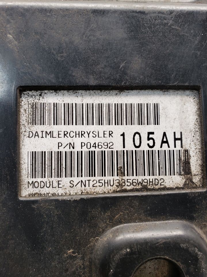 Engine ECM Power Supply Includes Fuse Box Junction Box Fits 2007 COMMANDER OEM