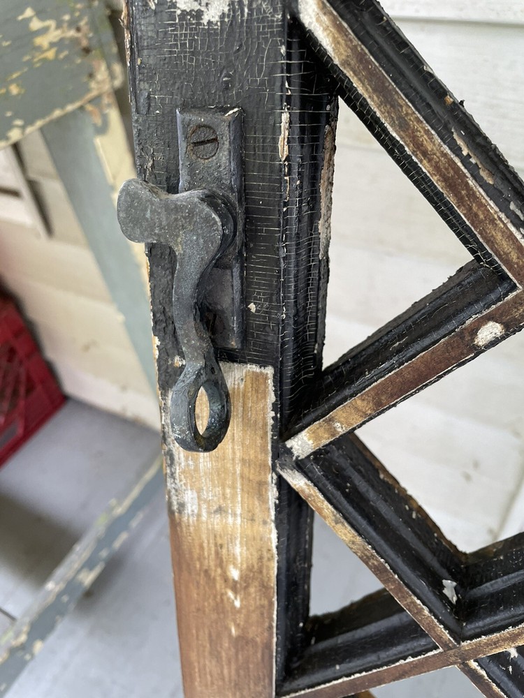 Mullion Window