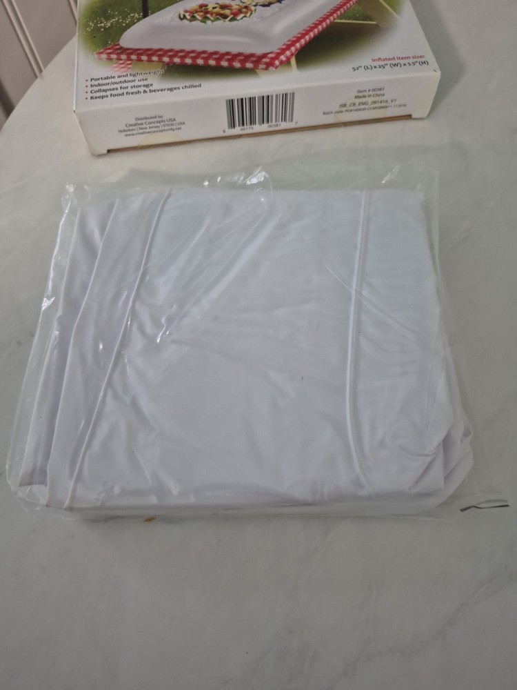 Inflatable Serving Bar with Drain Plug/White/ New