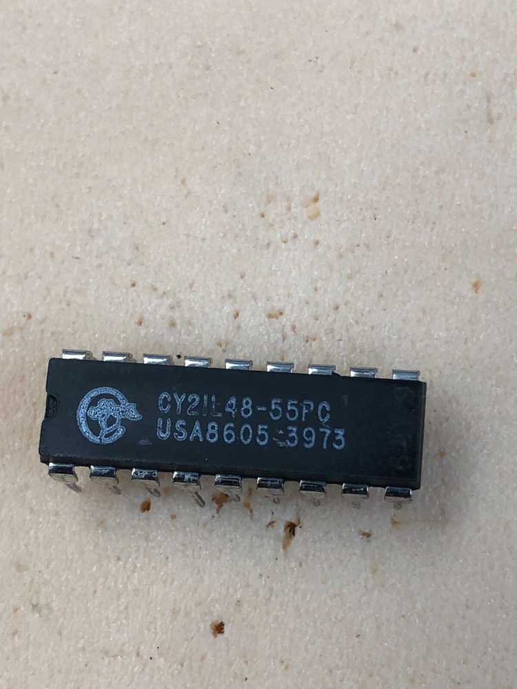 CY21L48-55PC Cypress RAM