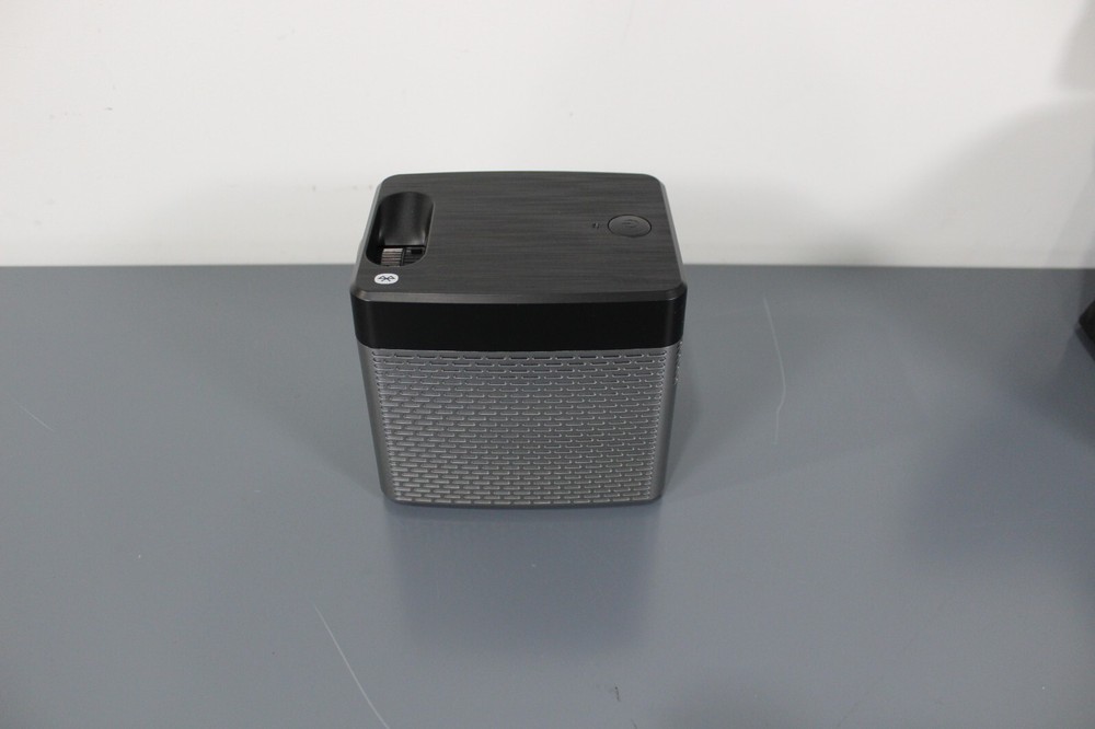 GPX All In One Projector + Screen Kit 120 *Read Description*