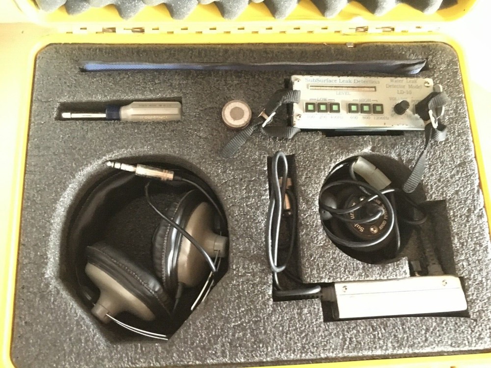 SubSurface Leak Detection LD-10 Water Leak Detector in Case