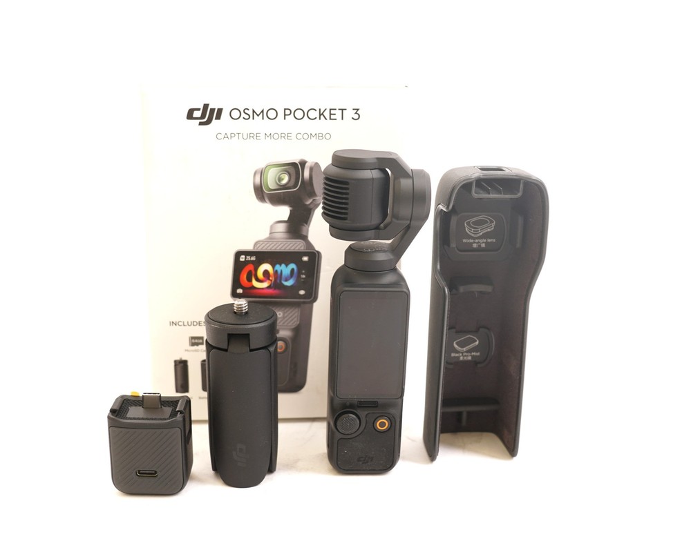 DJI Osmo Pocket 3 Capture More Combo 4K Vlogging Camera