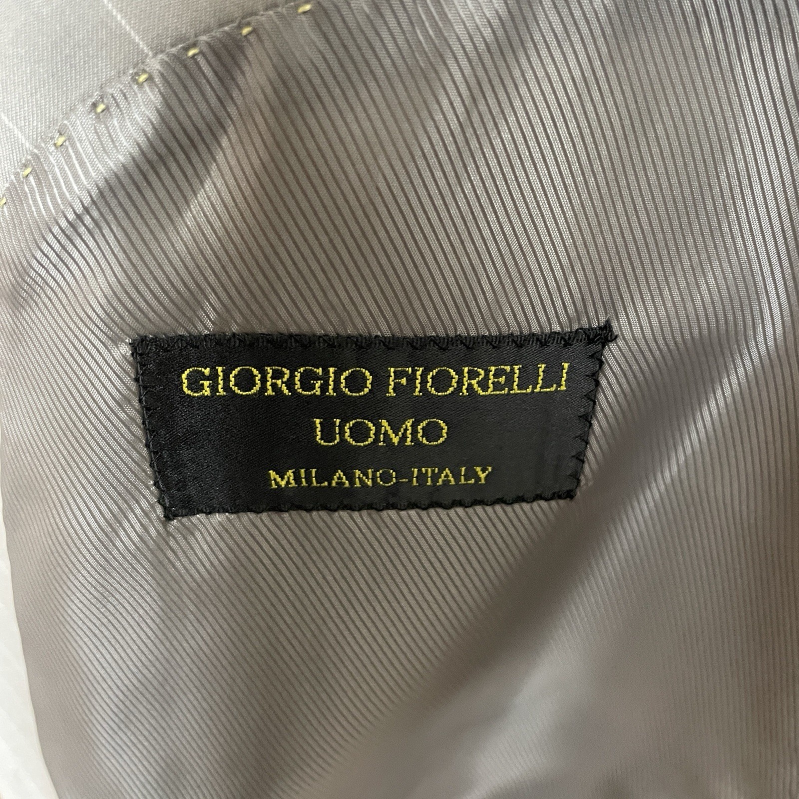 Giorgio Fiorelli Uomo 2 Piece Suit Mens 50L 42x29 Beige Striped Polyester Peak