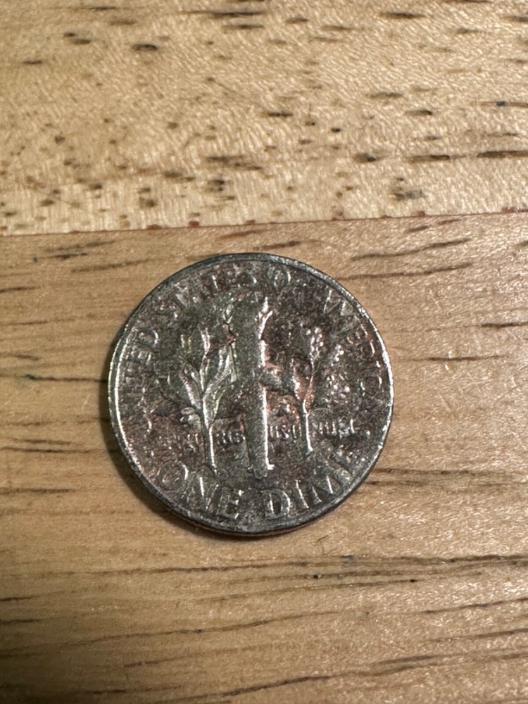 1968 No Mint Mark & Bump on Forehead Error Roosevelt dime