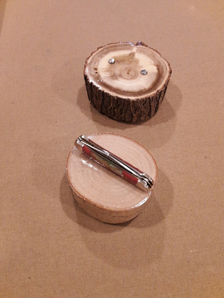 KNIFE DISPLAY STANDS, LILAC & BIRCH. (2-pcs)