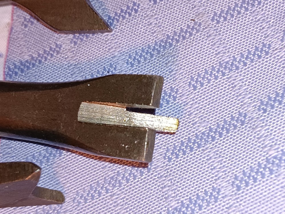 P t c six piece air chisel , set. Q Quick change.