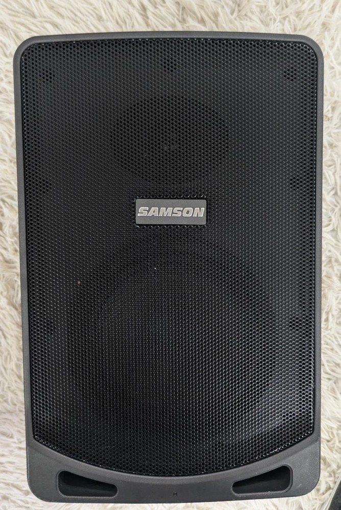 Samson Expedition XP106 Rechargeable Portable PA +Bluetooth, includes microphone