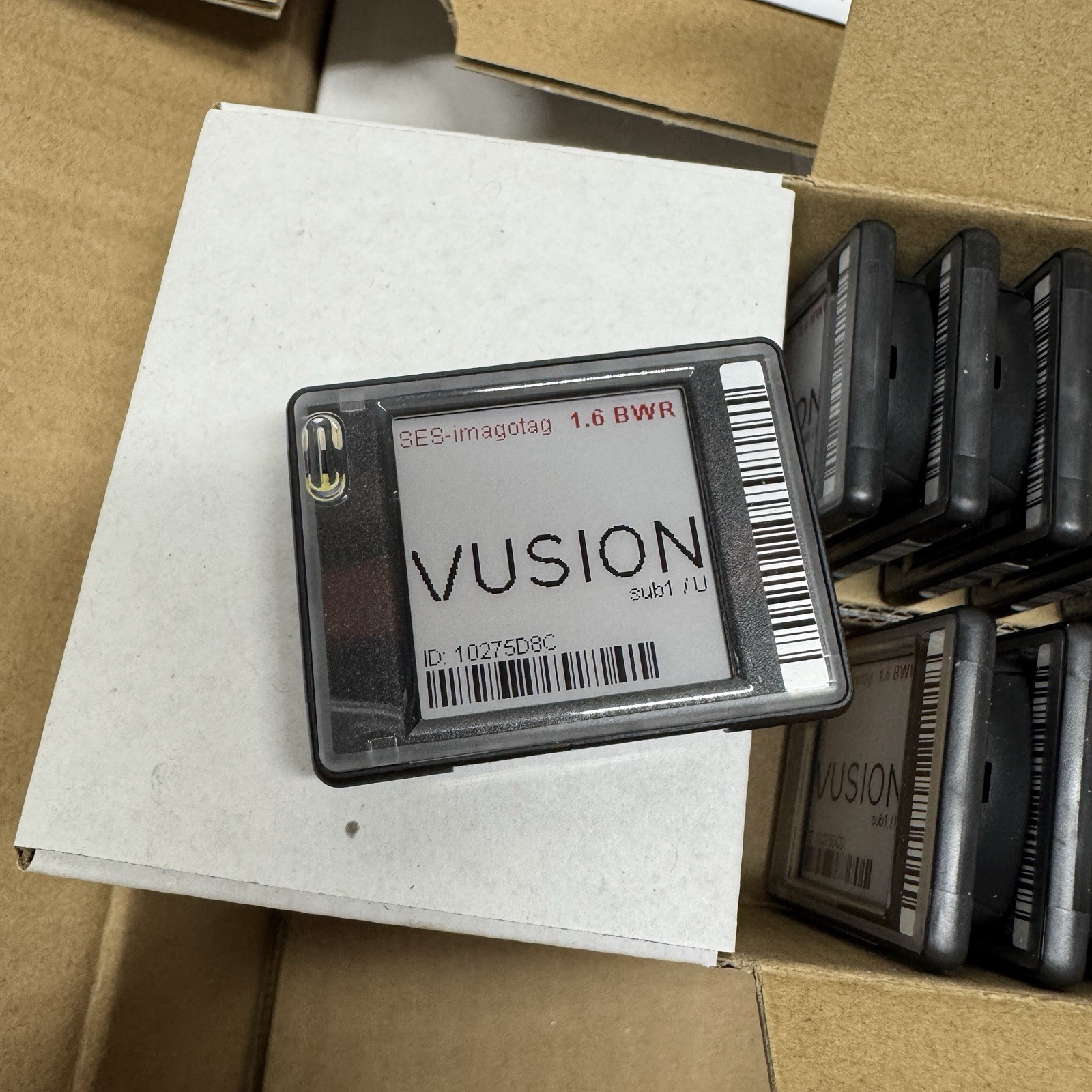 BOX OF 100 ses imagotag Vusion 1.6 BWR BAR Code Electronic Shelf Price Tags