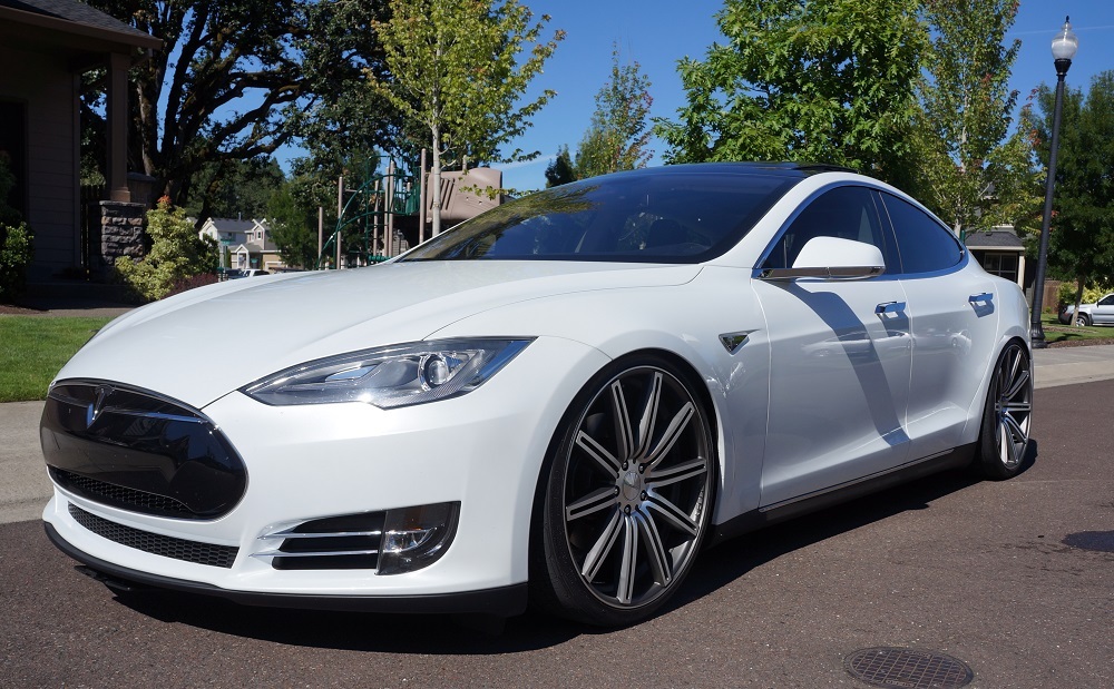 TESLA LOWERING LINKS KIT - MODEL S (PREMIUM FULLY ADJUSTABLE LINKS) MODULE