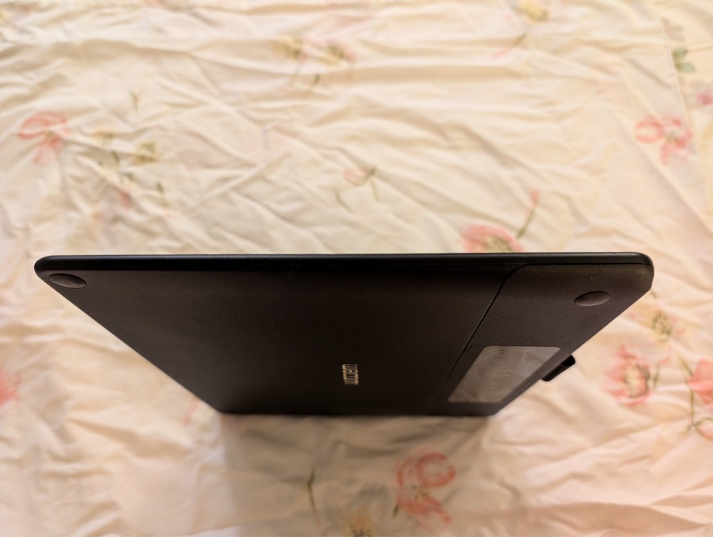 Wacom CTH-690 Intuos Medium Tablet