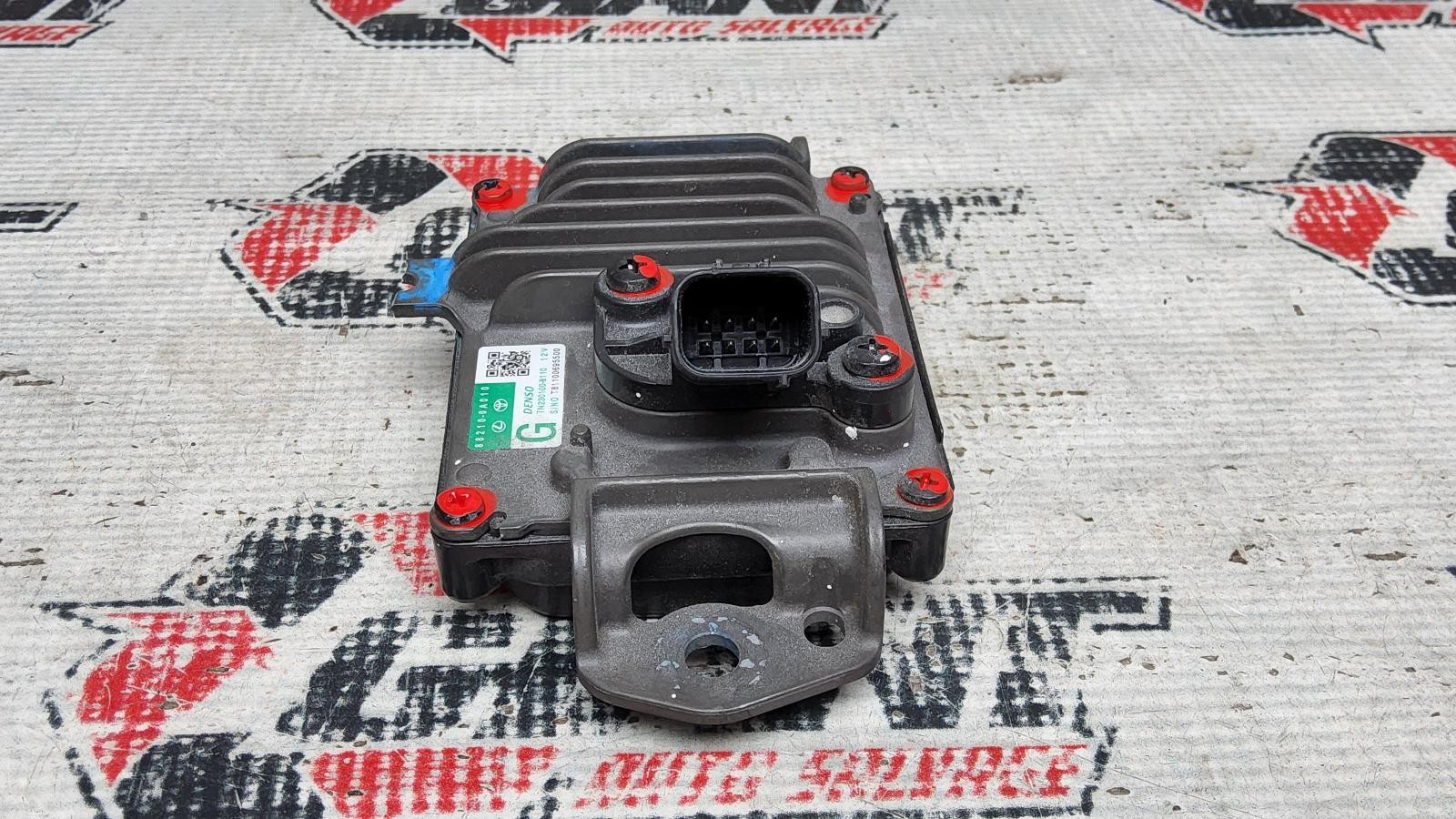 18 19 20 TOYOTA SIENNA CRUISE CONTROL DISTANCE SENSOR RADAR UNIT 882100A010