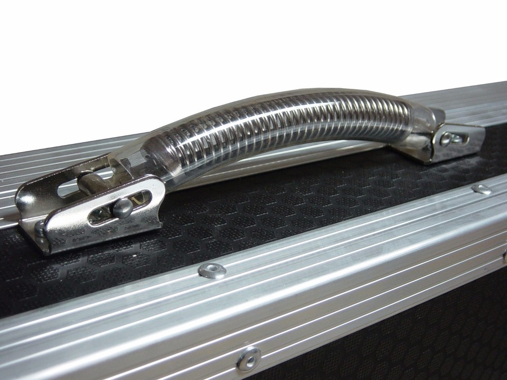 Waldorf Quantum Keyboard Piano Swan Flight Case (Hex)
