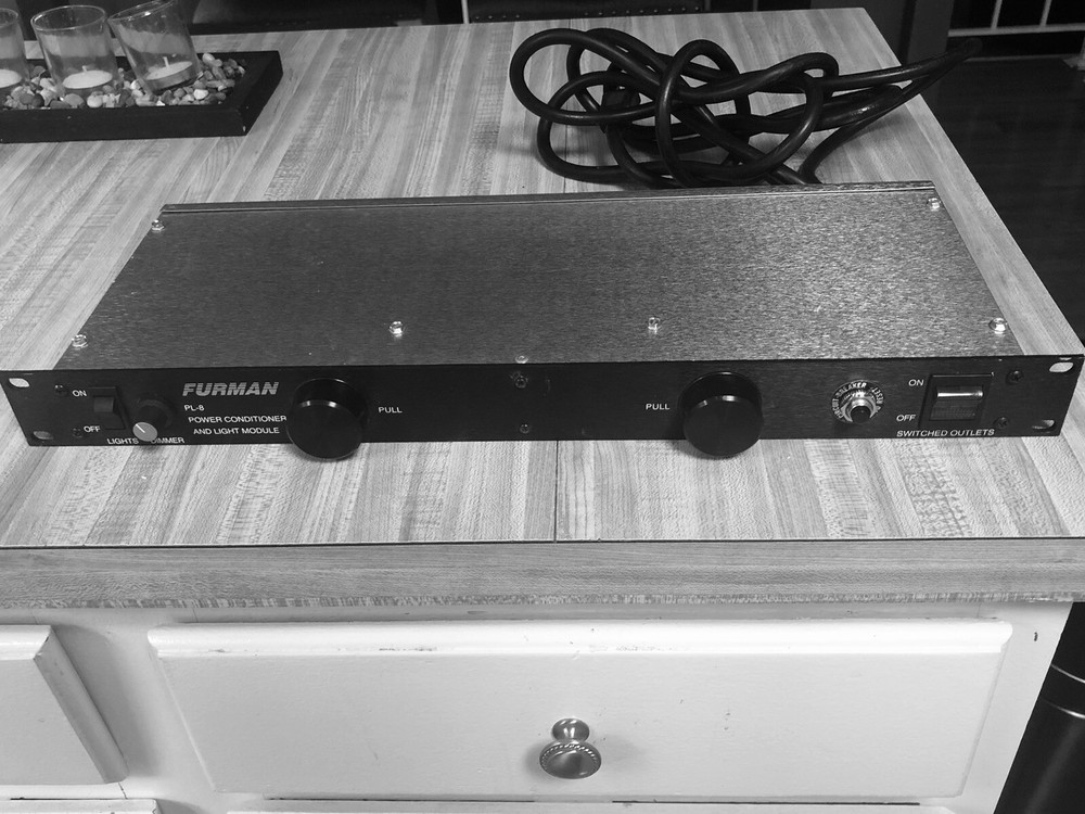 Furman Rack mount Power conditioner
