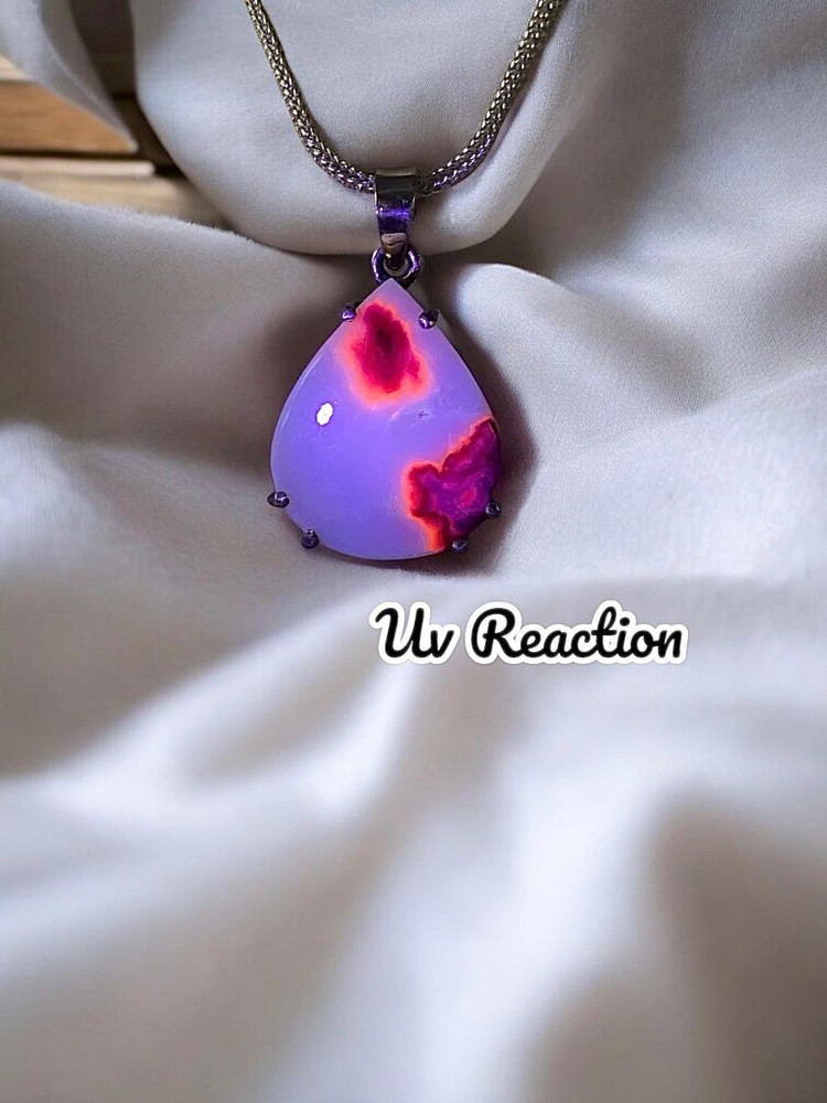Fluorescent Stone Tugtupite Pendant