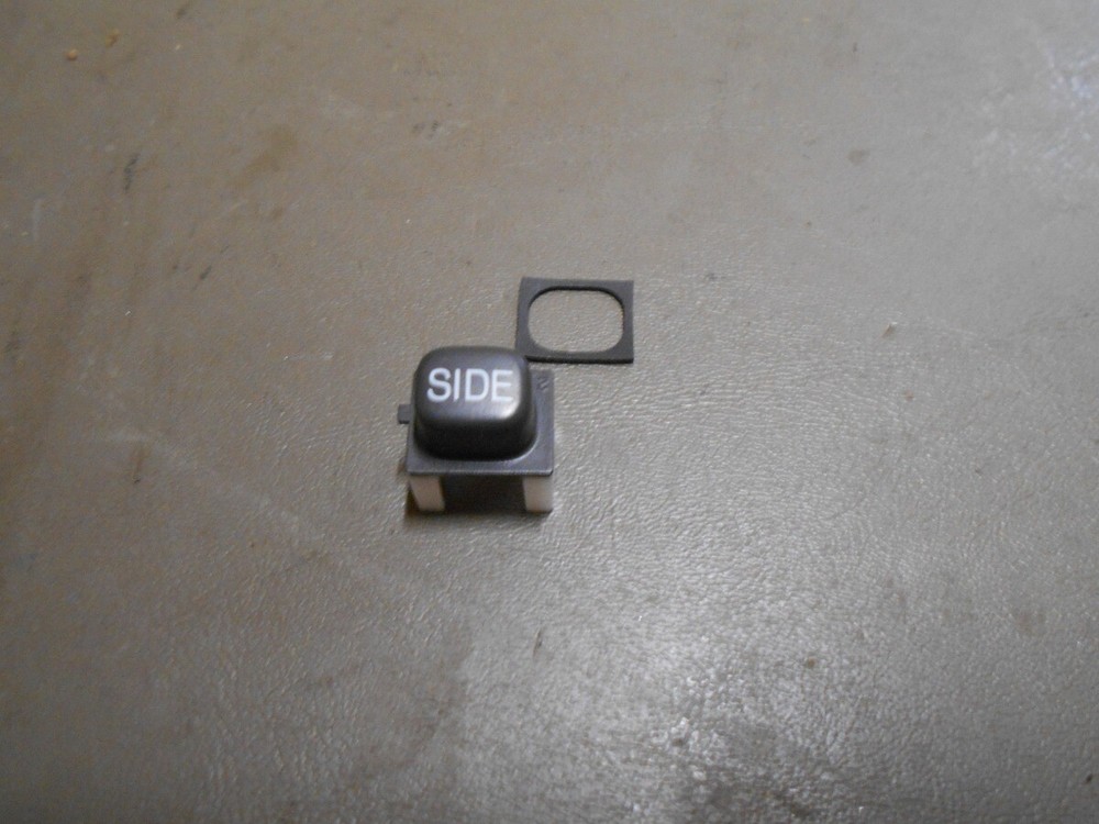 02-05 Deville 02-04 Seville Code U1R Cassette CD Player Cassette Side Button