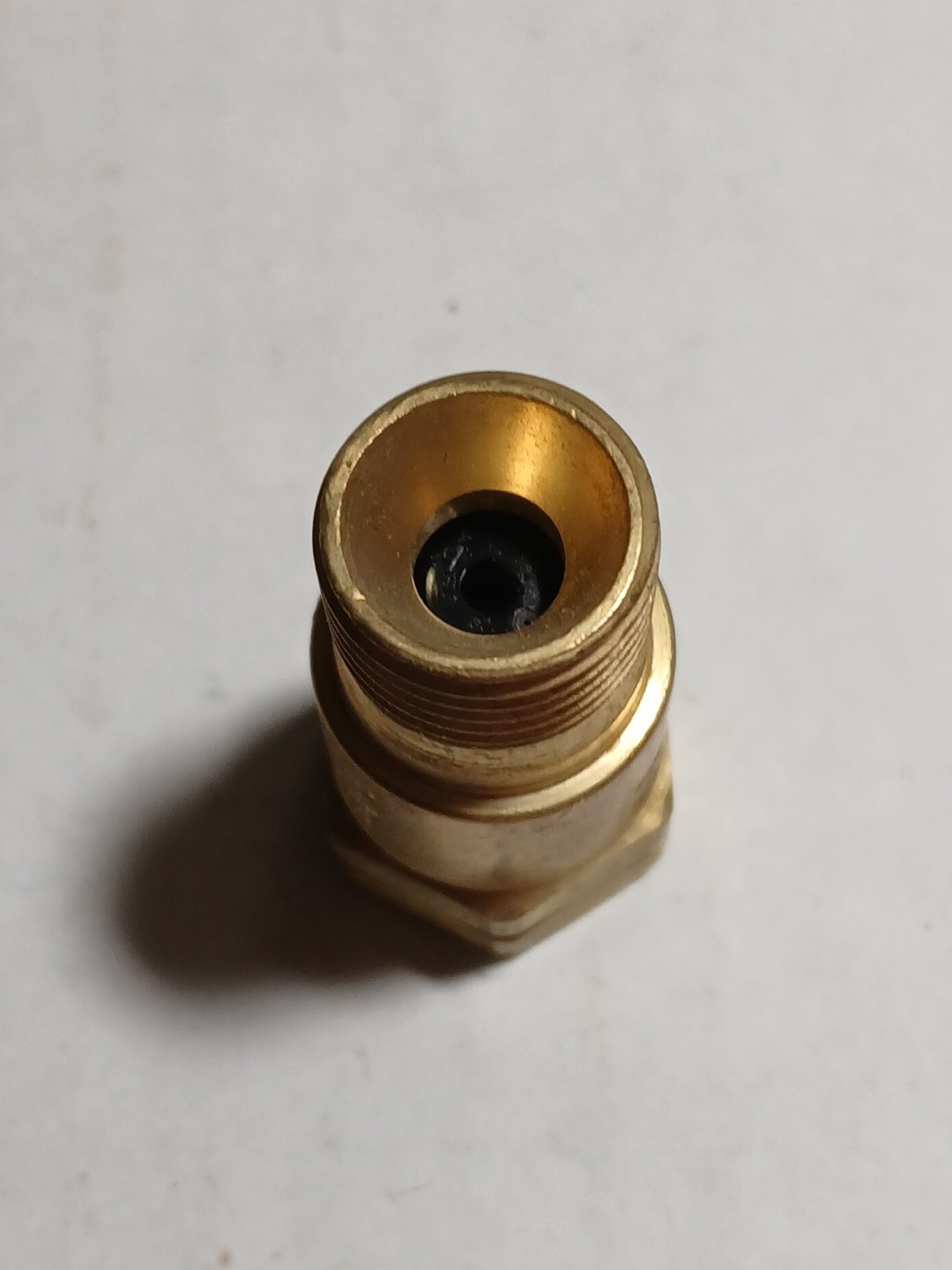 VICTOR CRF BACK PRESSURE CHECK VALVE 182101 MODEL 0690-0035 200 PSIG NEW