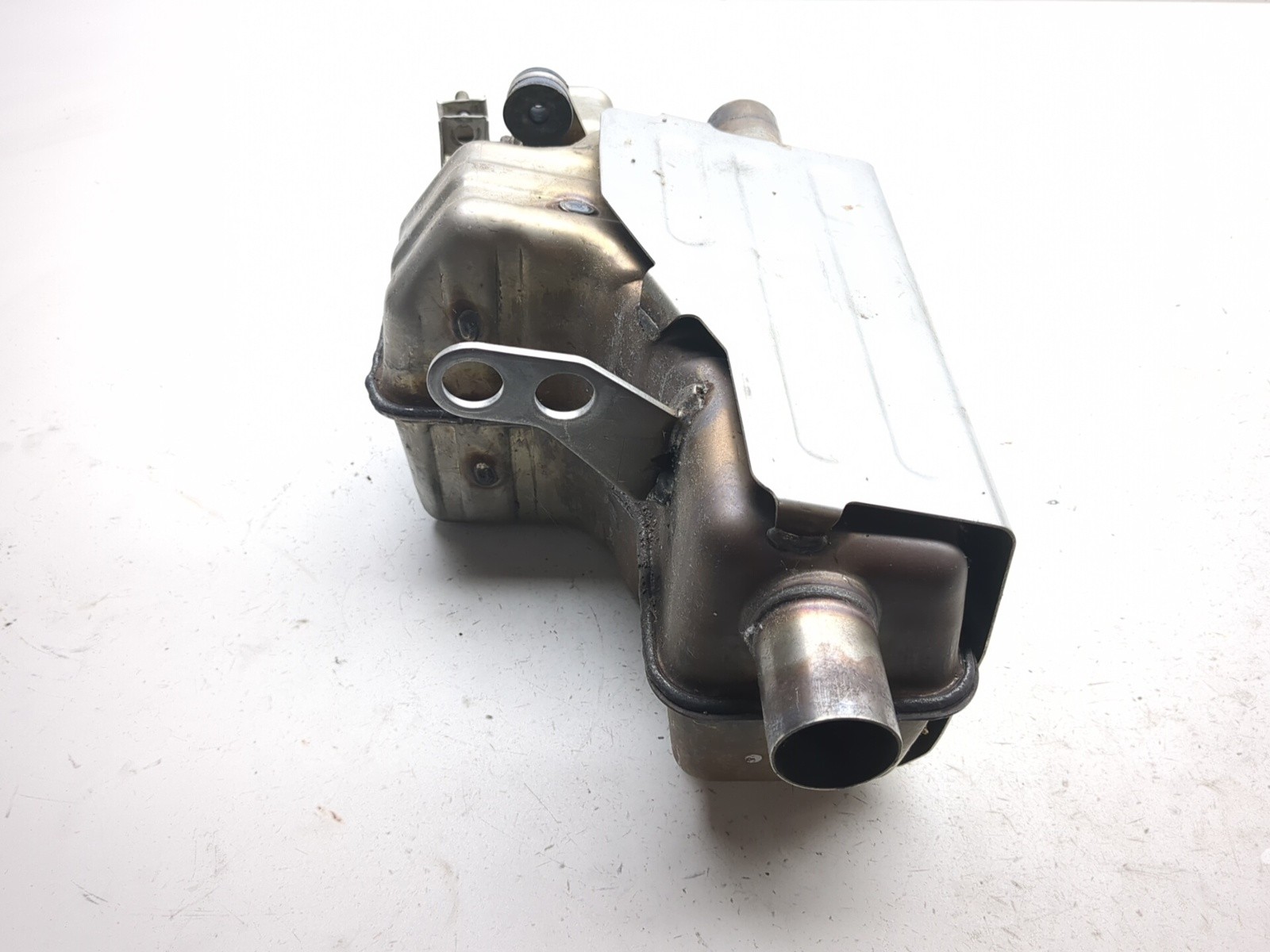 04-09 Triumph Rocket 3 III Exhaust Collector Box Can Pipe Slip-On Silencer