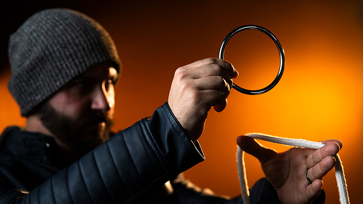 WGM RING ON ROPE SET magic tricks