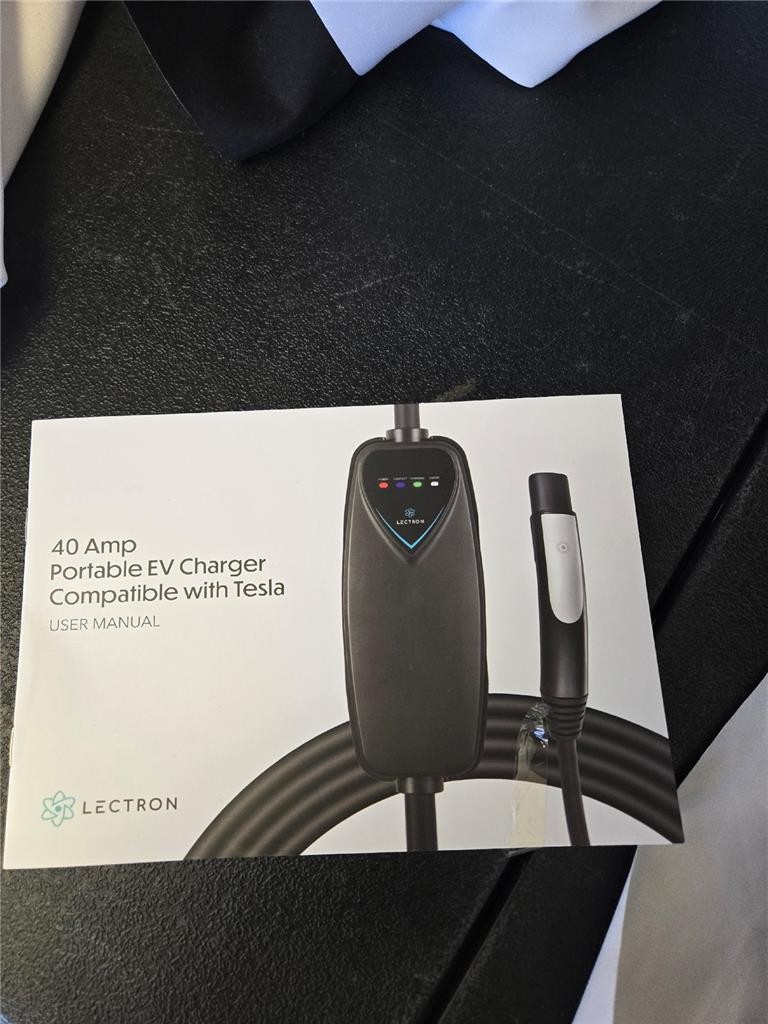 = Lectron Portable EV Charger 40 AMP Compatible With Tesla Evs 40 AMP