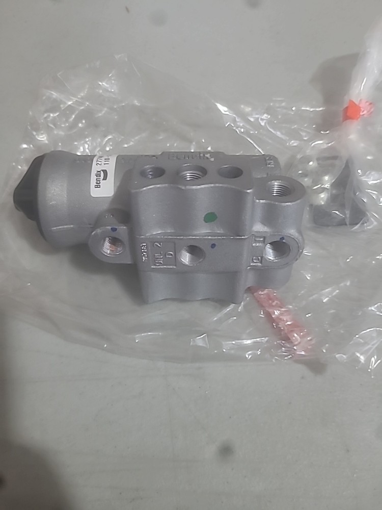 BENDIX 277486N D-2® Air Brake Compressor Governor - New