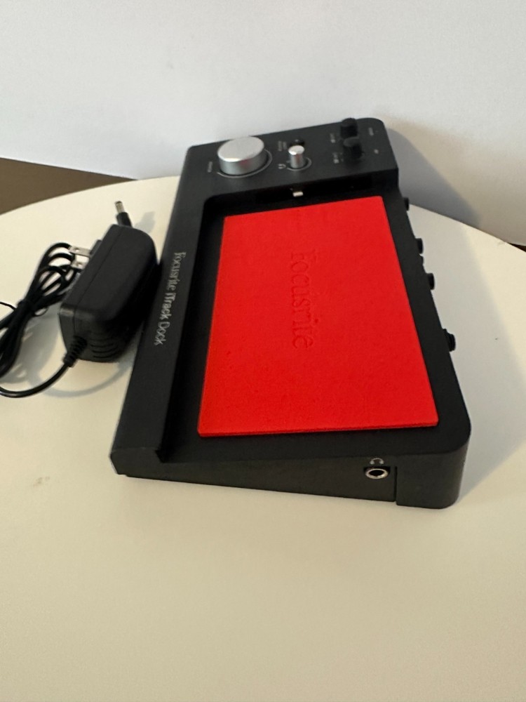 Focusrite iTrack Dock Portable Music Recording Studio Audio Interface For iPad!