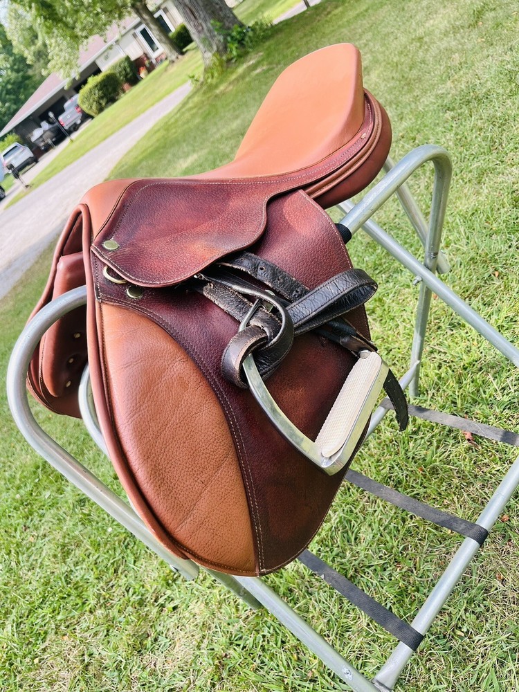 Equi-bette Jump Saddle