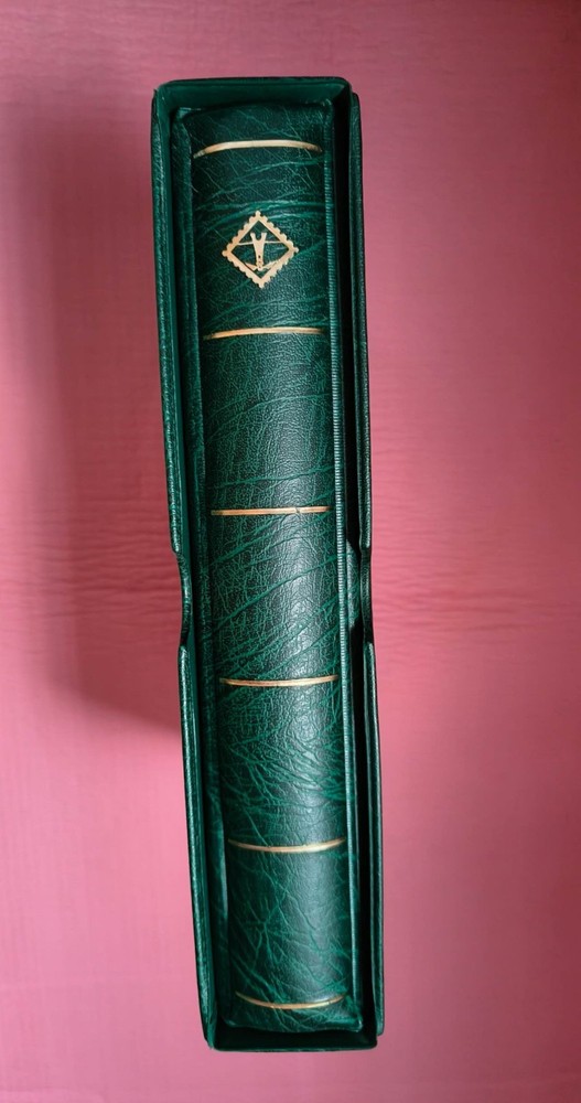 Large 2.5''  Vario A/C Binder 3D Ring  + Slipcase Currency / Stamps Album