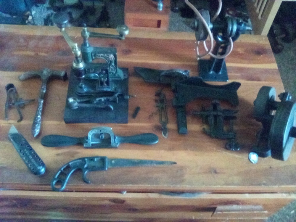 TOOL COLLECTORS STEAL