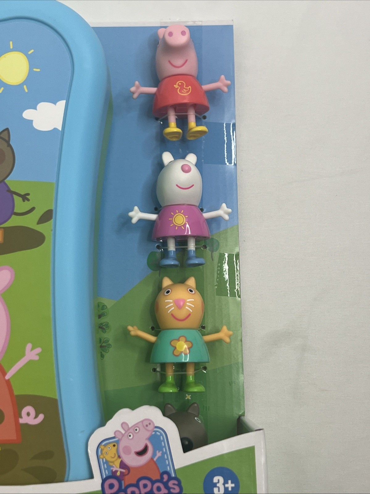 Hasbro Peppa Pigs Adventures Peppa's Carry-Along Friends Case With 4 Accessories