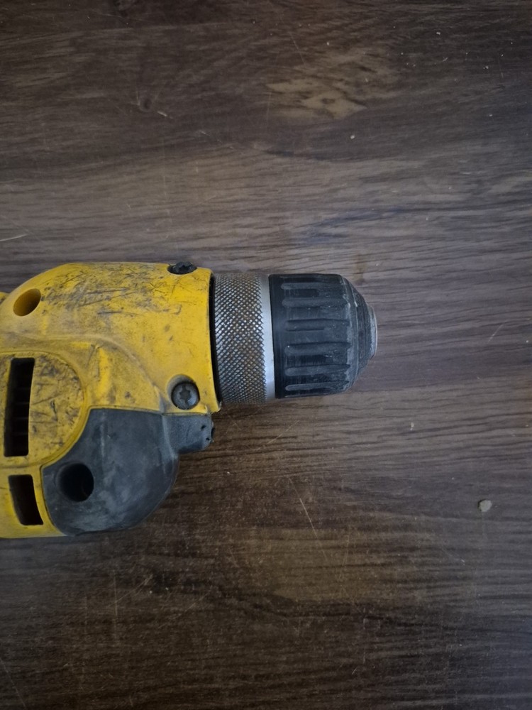 DeWALT DWD110 3/8 Corded VSR Drill