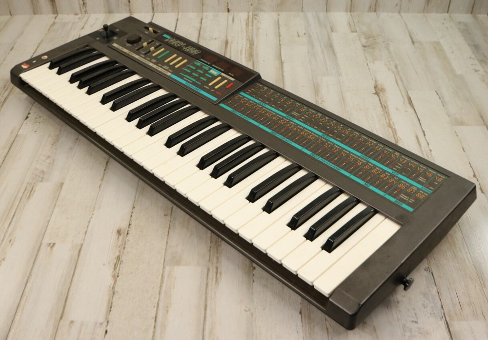 PROJECT Korg Poly 800 (020)