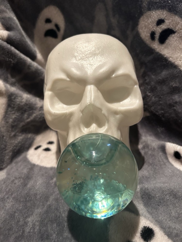 Skull Blowing Bubble Gum Snow Globe!