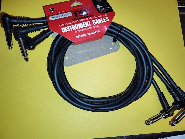 MIRACLE SOUND GUITAR CABLE 3 FT WITH RIGHT ANGLE PLUG – 3 PACK  - NEW