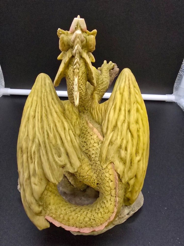 Enchantica EN2017 Gorgoyle Spring Dragon