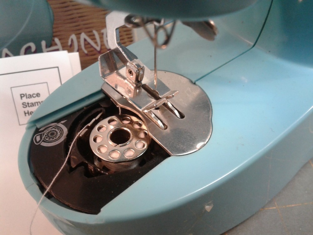Mini Sewing Machine Blue Battery Powered