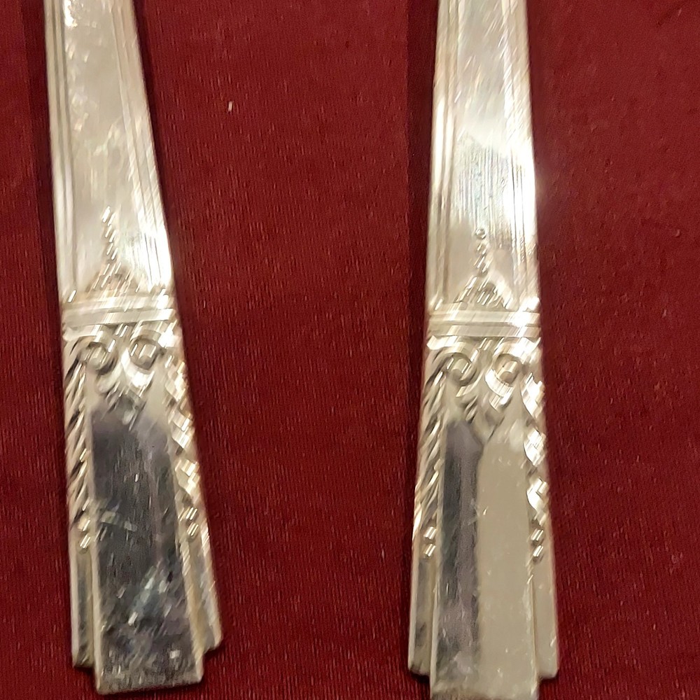 WM A Rogers Flatware Lady Drake 8 Silverplated Soup Spoons