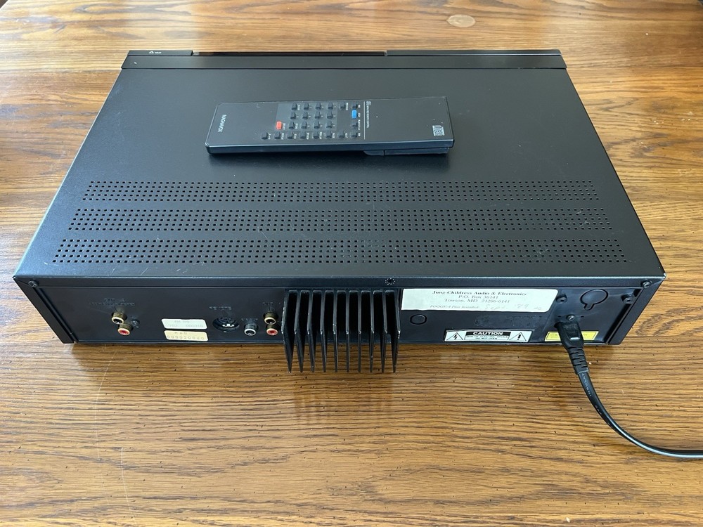Magnavox CDB650 CD Player with Remote Control Phillips TDA DAC chip