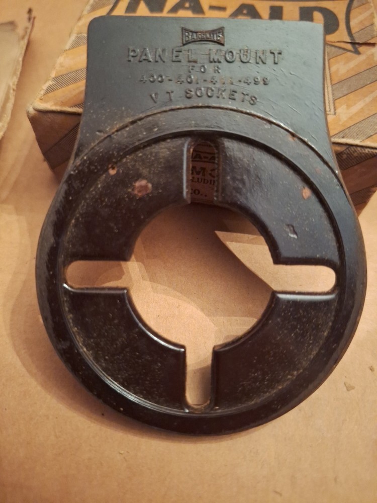 Vintage 1920s UV Tube Socket Mount – Trf Battery Set